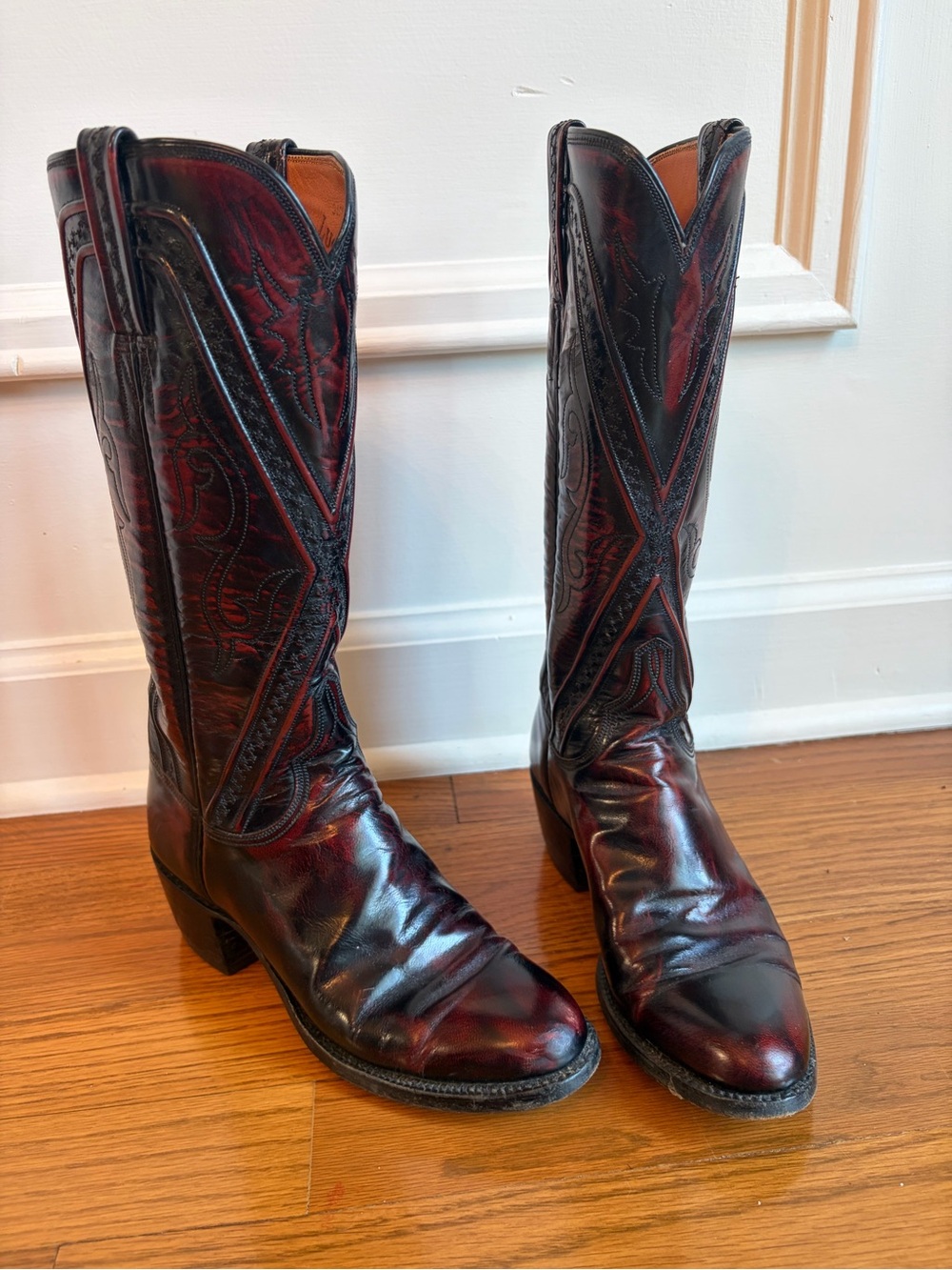 Lucchese Boots Dark Burgundy/Black